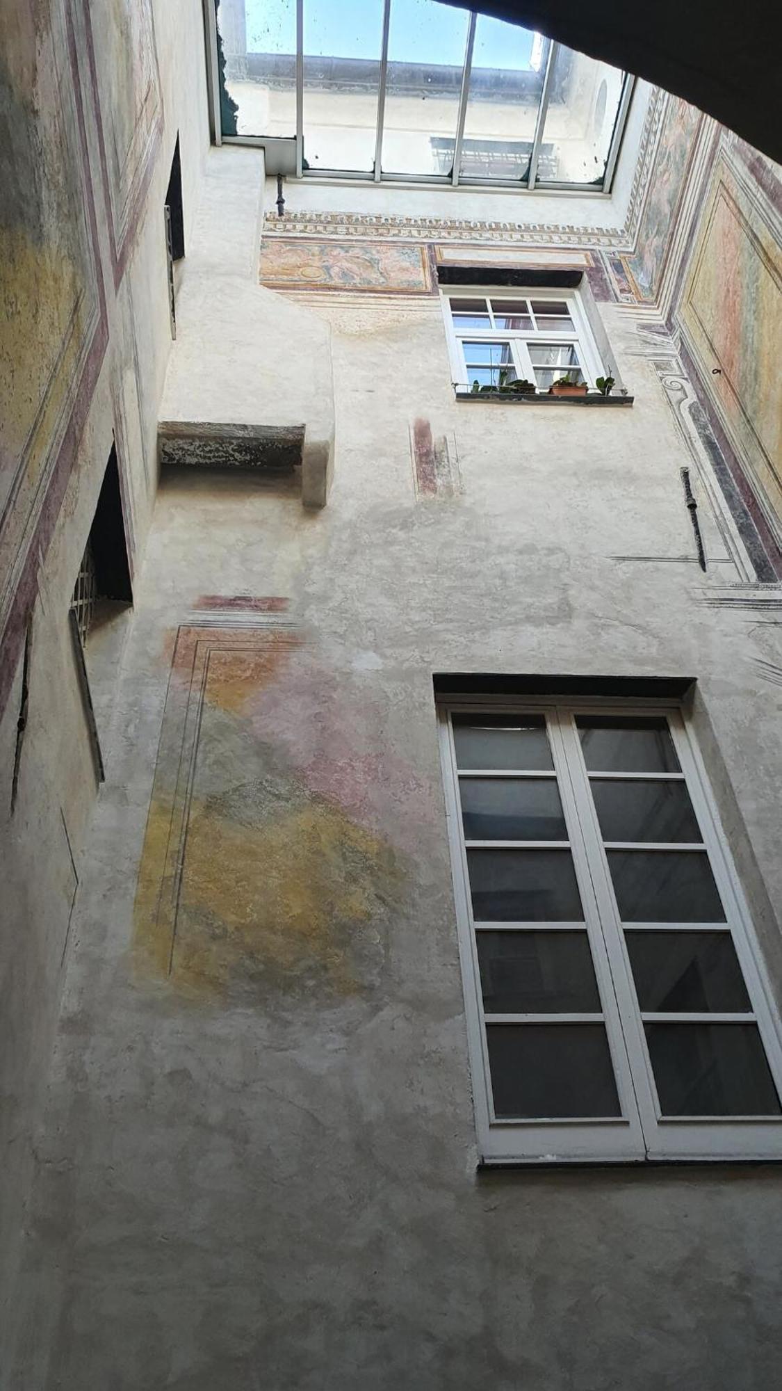 Apartment Unique Palazzo In Palazzo Sopranis *